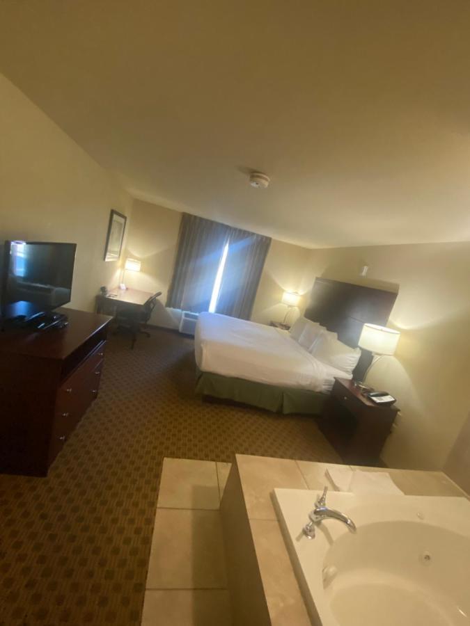 Cobblestone Hotel & Suites - Broken Bow Exteriér fotografie