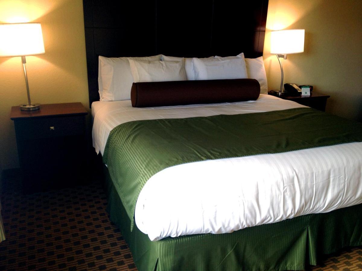 Cobblestone Hotel & Suites - Broken Bow Exteriér fotografie